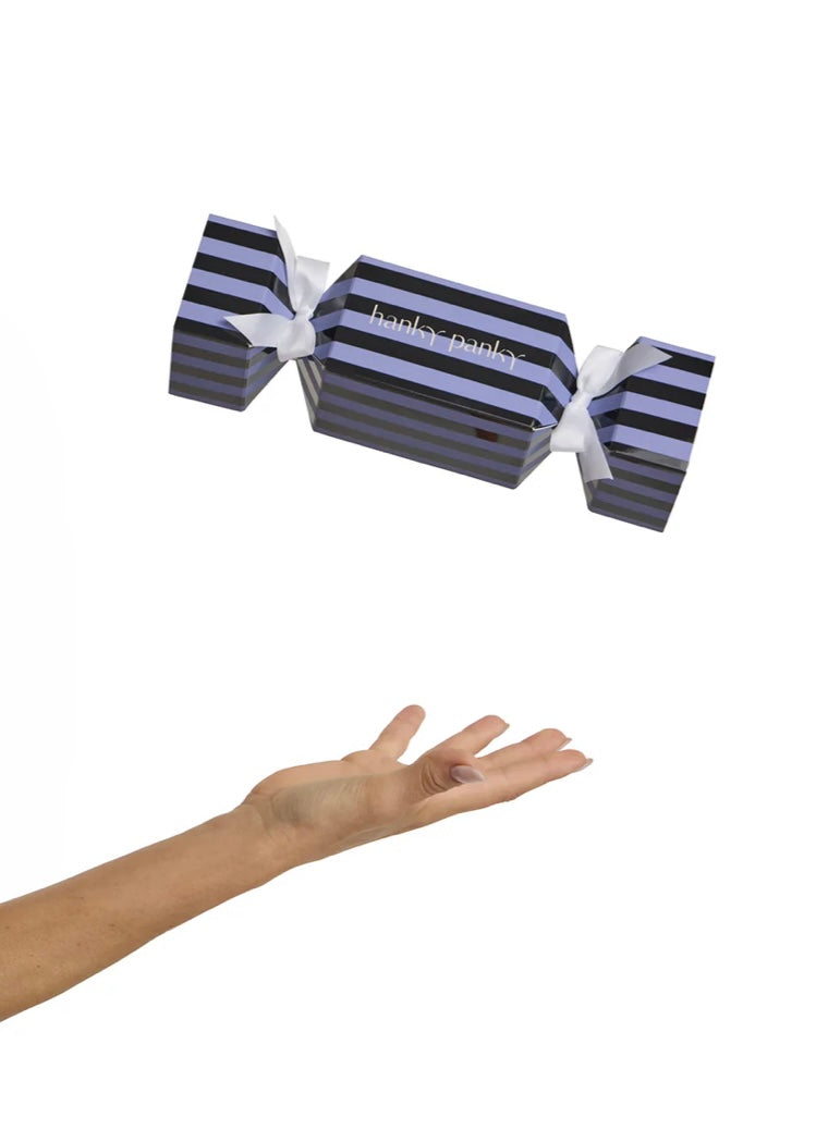 Signature Lace® Thong Holiday 3 Pack Cracker