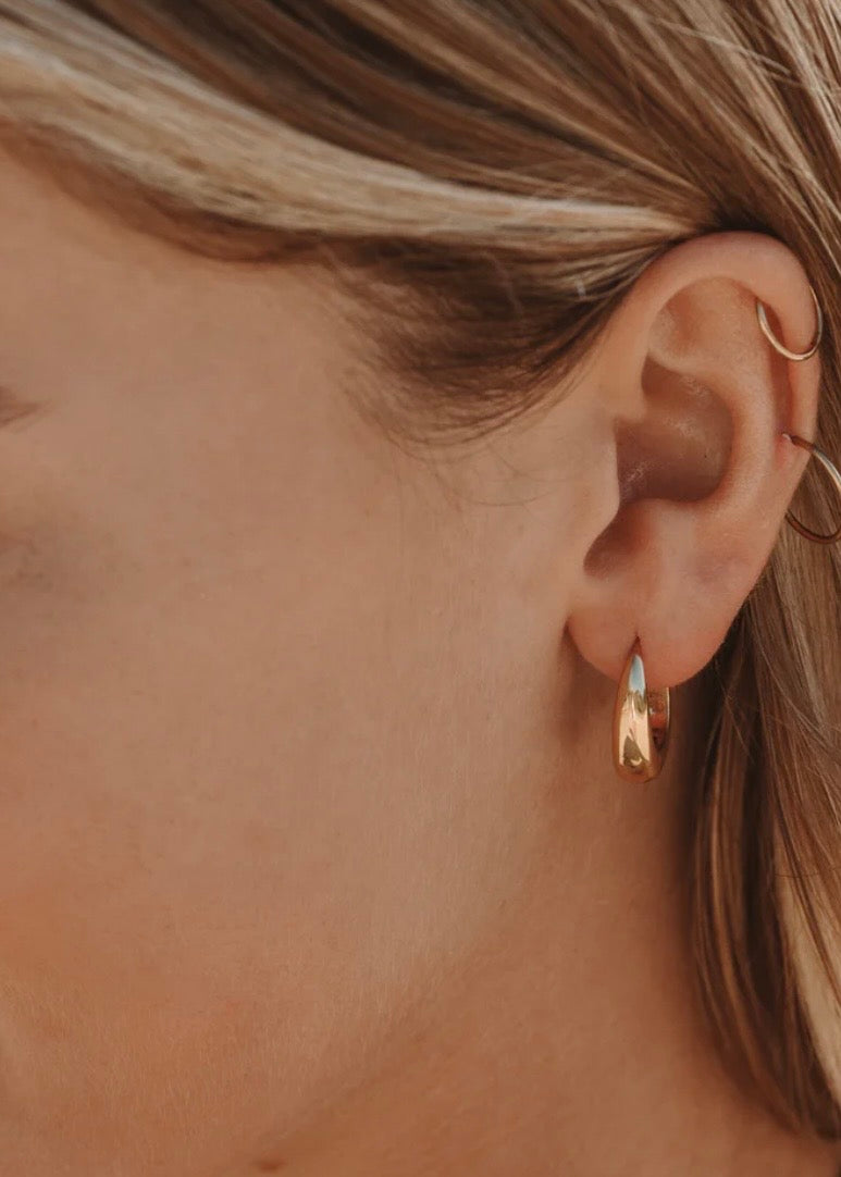 Everyday Twisted Hoops
