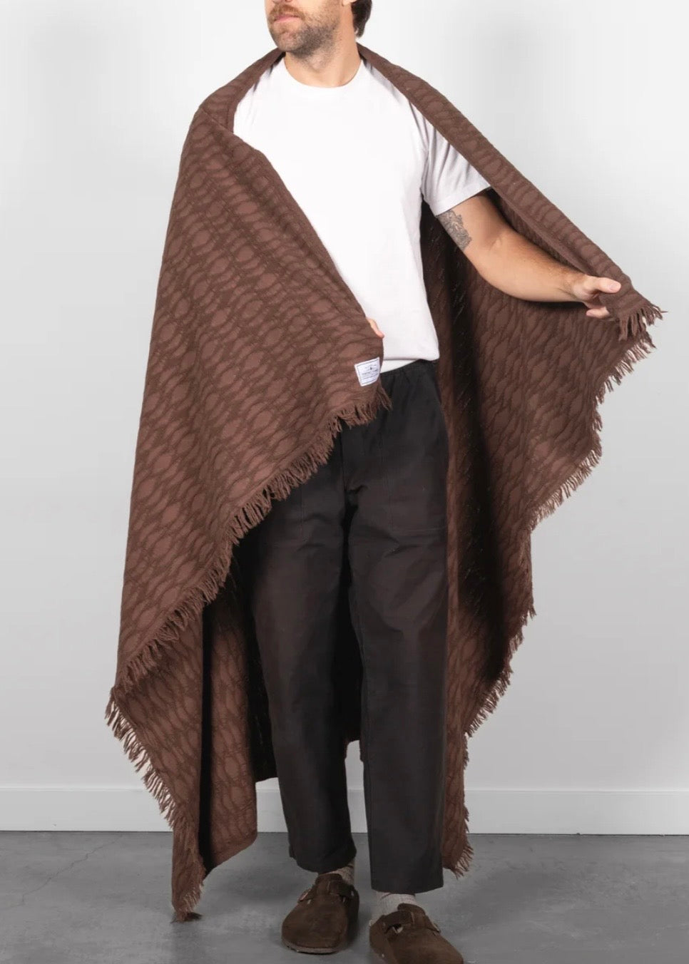 THE ARNELL | Ikat Weave Lightweight Throw