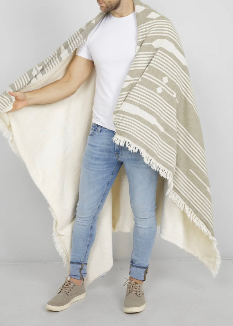 The Arrow Fleece Throw