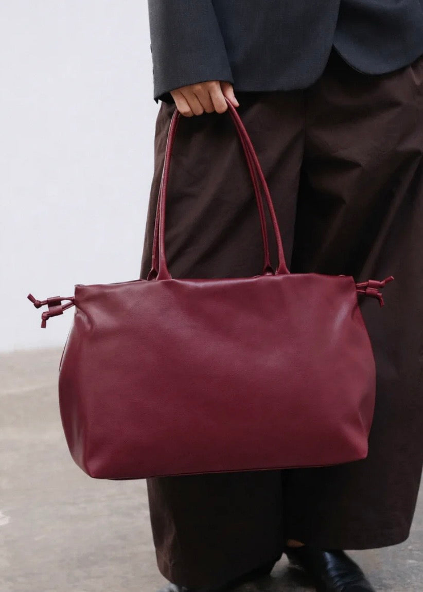 *pre-order Aug 15 Milos Vegan Bag