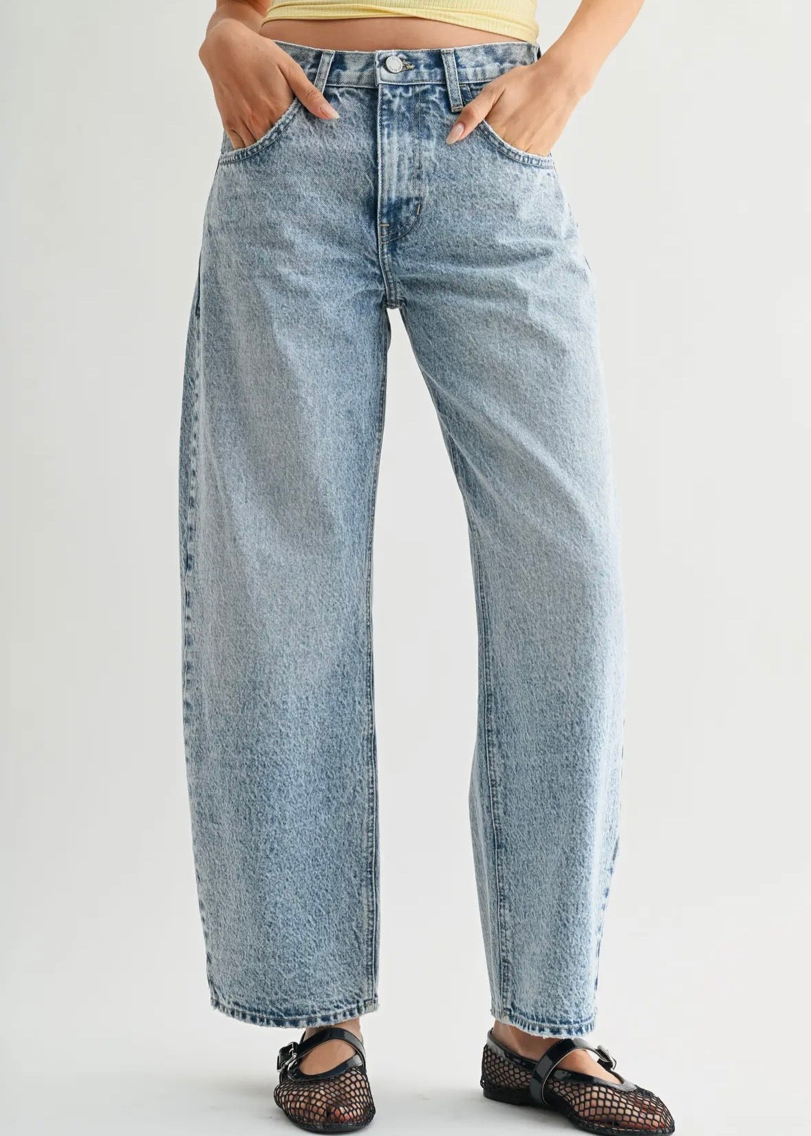 Light Wash Barrel Jean