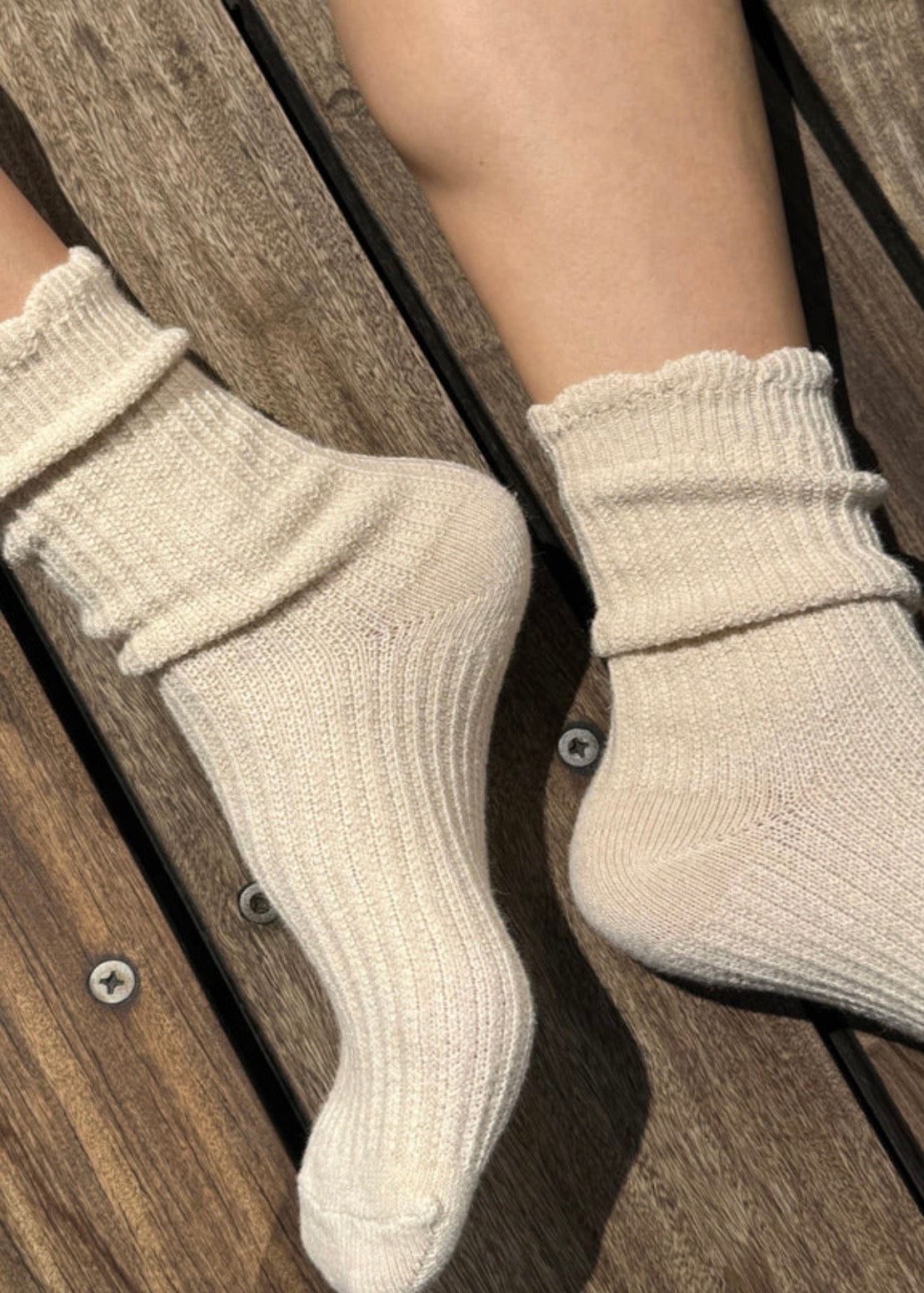 Linen Scallop Socks