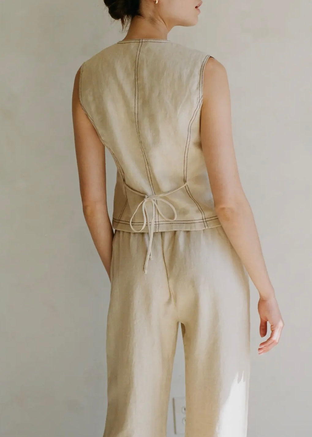 Linen Sleeveless V-Neck Button Down Vest