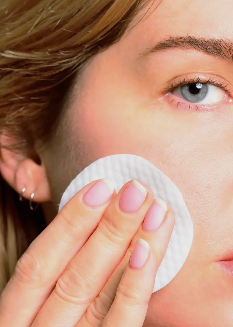 Love + Light Brightening Toner Pads - 60 Count