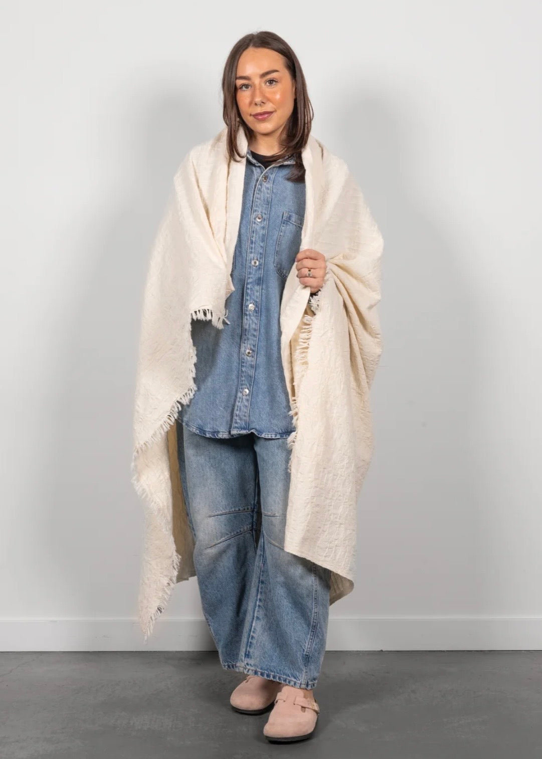 THE ARNELL | Ikat Weave Lightweight Throw