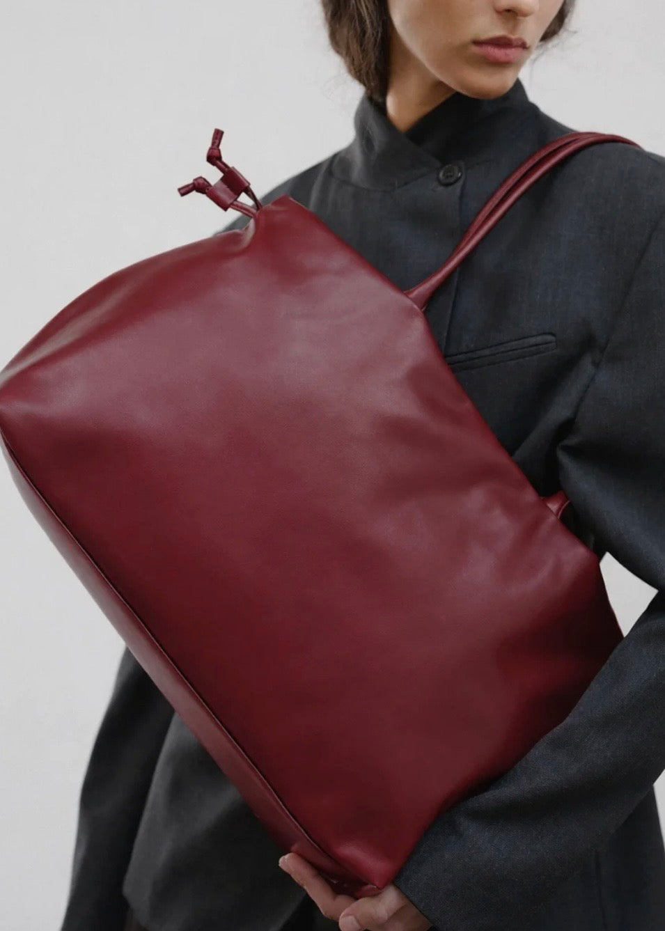 *pre-order Aug 15 Milos Vegan Bag