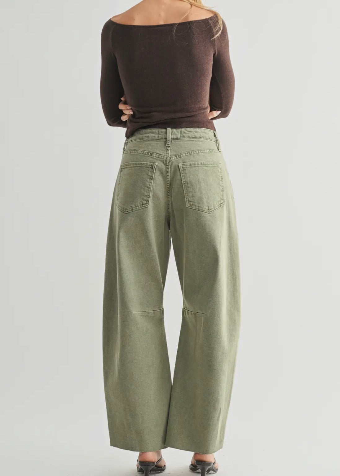 Barrel Jean w/ Seams