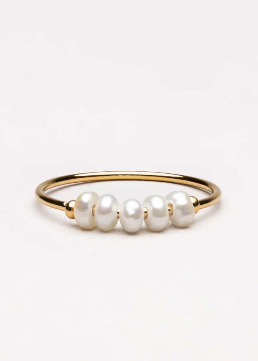 Mini Pearls Ring