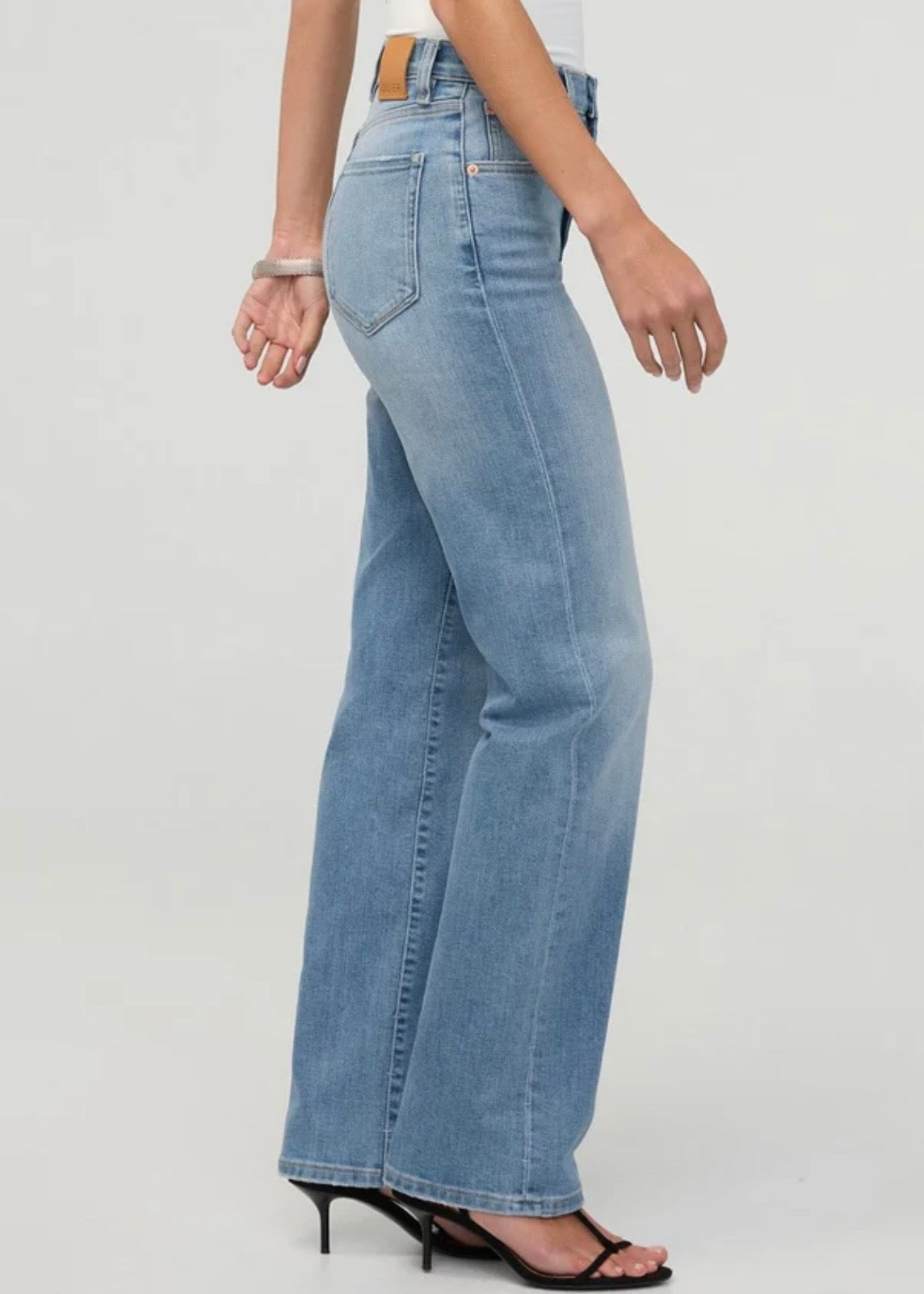 Performance Denim+ High Rise Straight