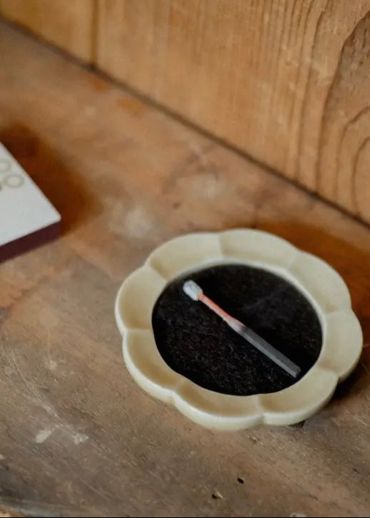 Kiseto (Yellow) Incense Tray