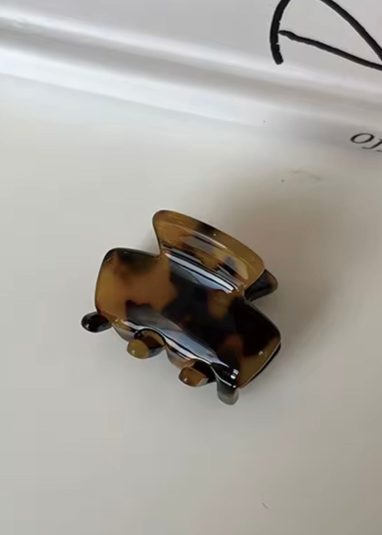 Asana Mini Hair Clip