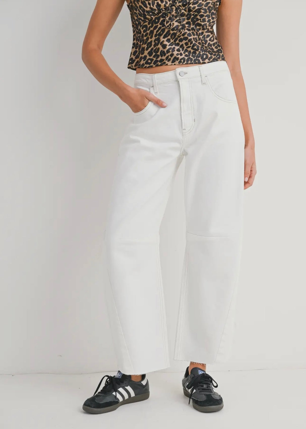 Barrel Jean w/ Seams