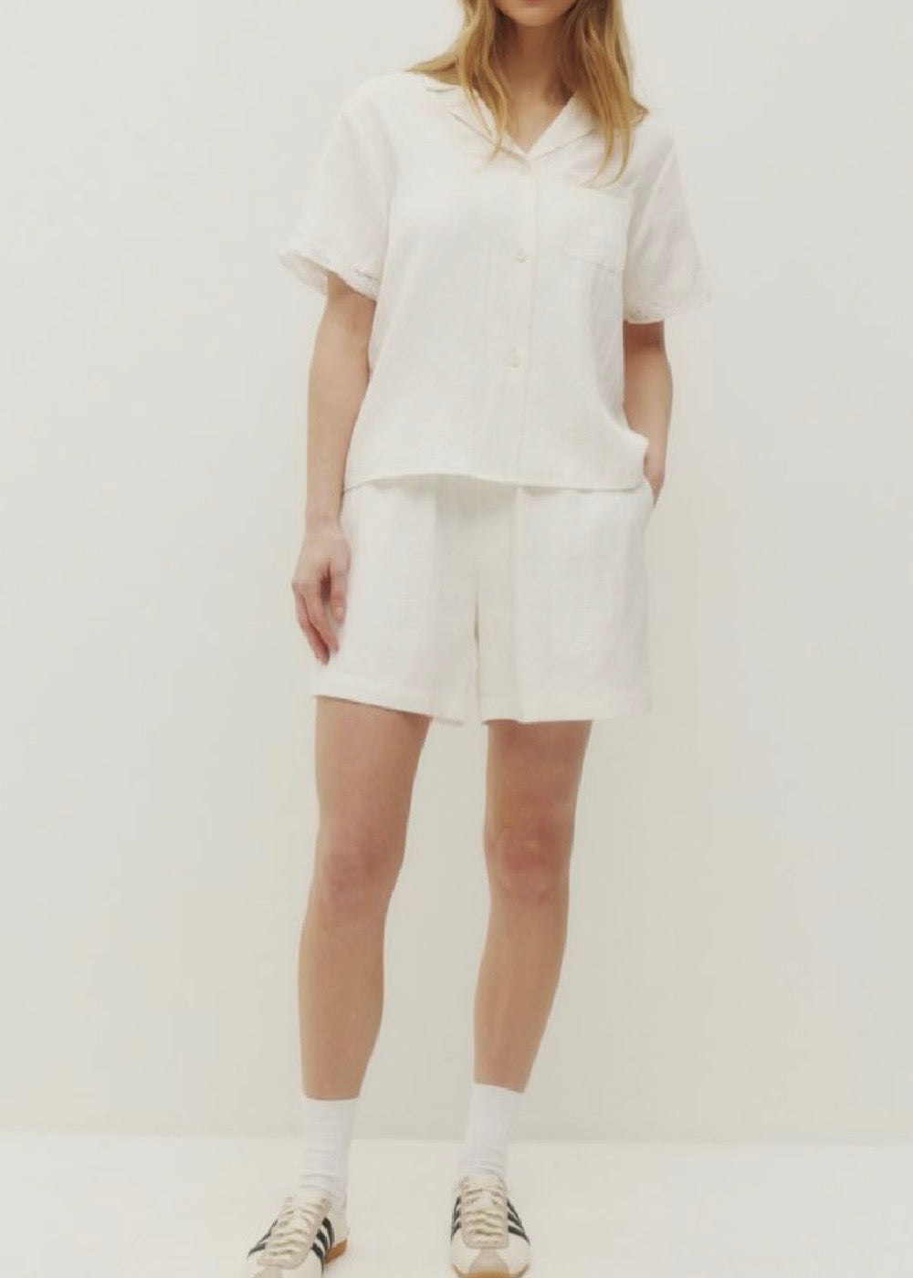 Lace Linen Short