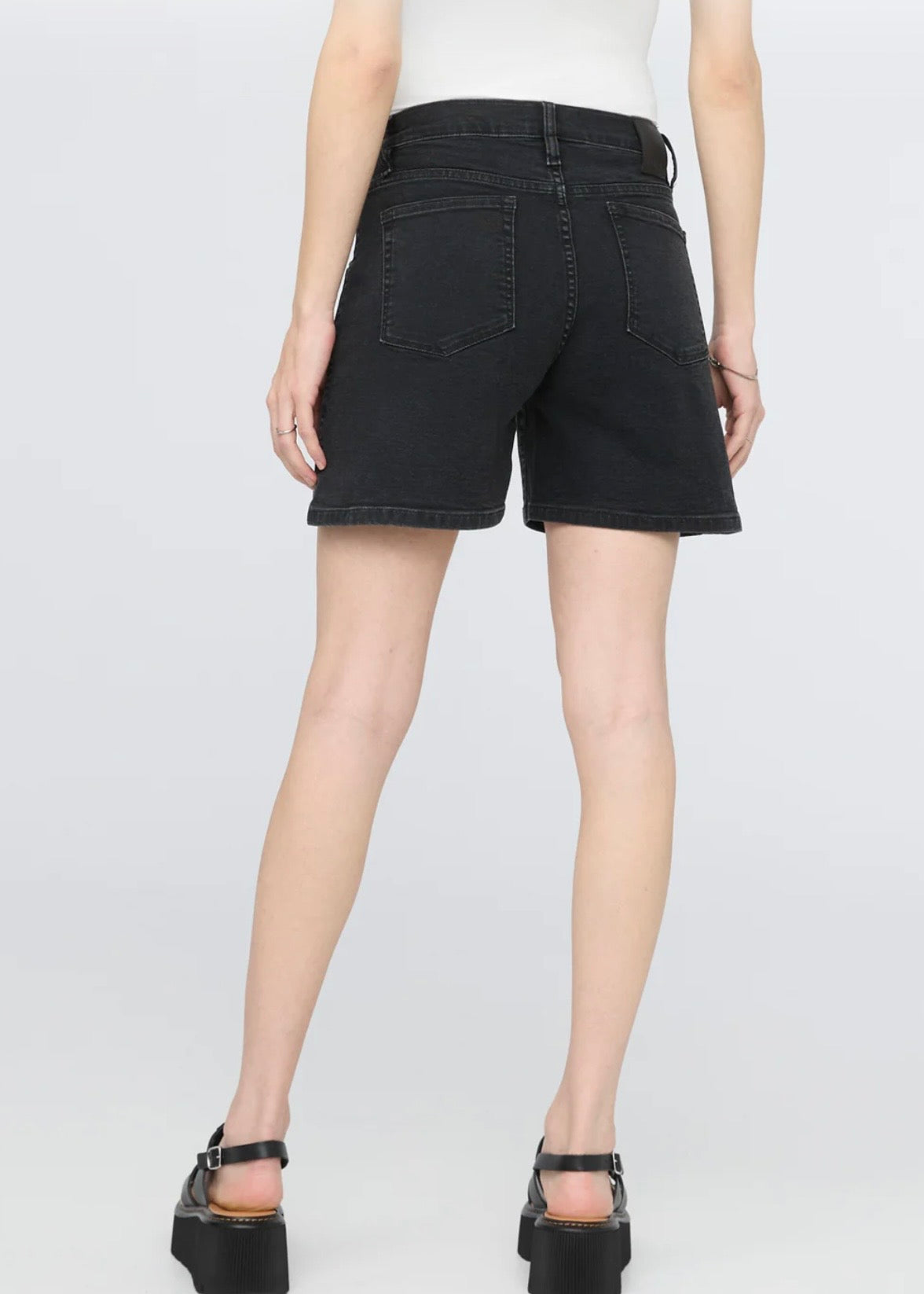 Stretch Canvas High Rise Relaxed Short