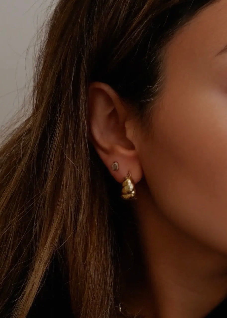 Arya Thick Twisted Hoops