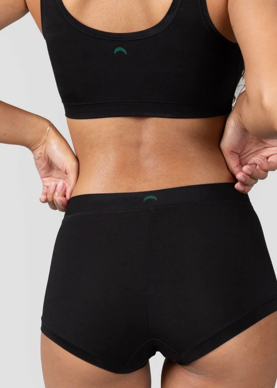 Huha Brief