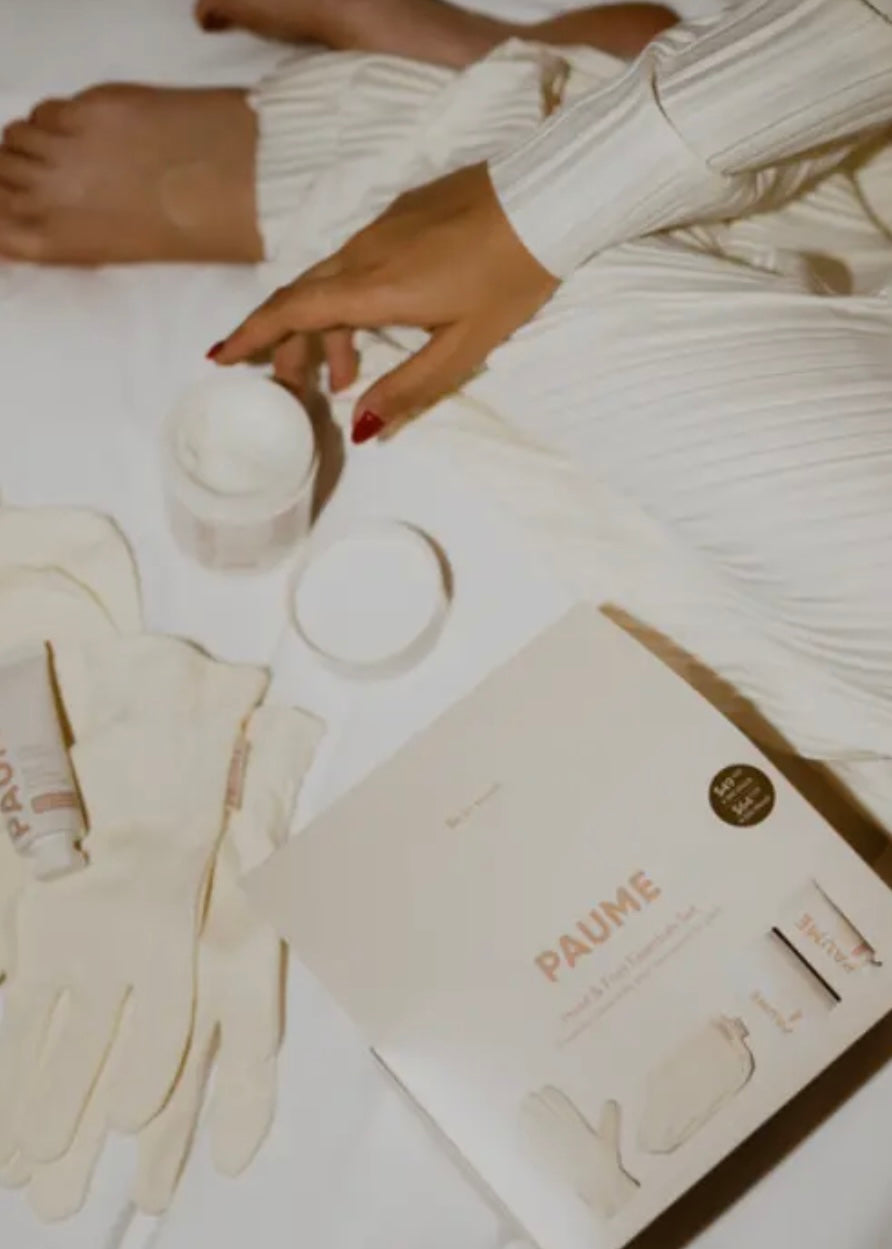 Hand & Foot Essentials Boxed Set