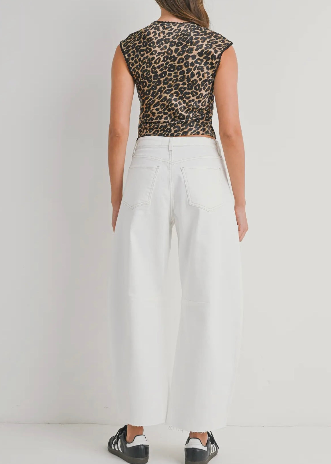 Barrel Jean w/ Seams