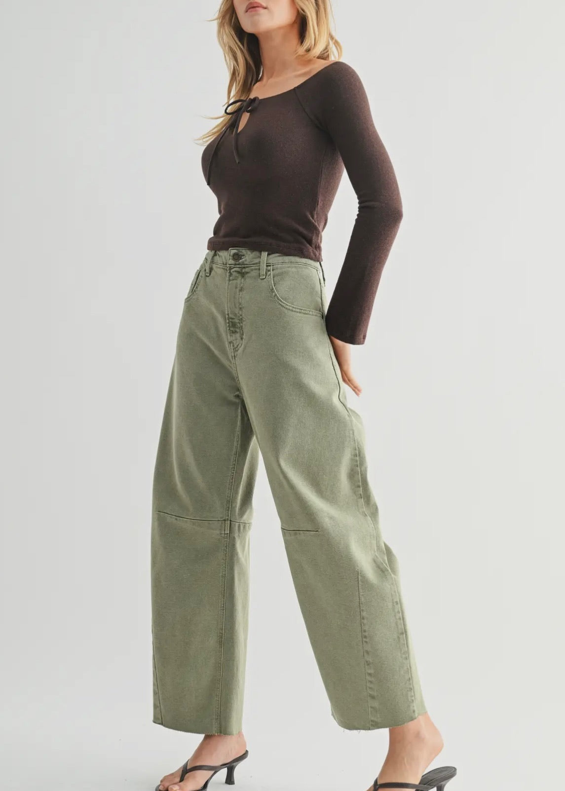 Barrel Jean w/ Seams