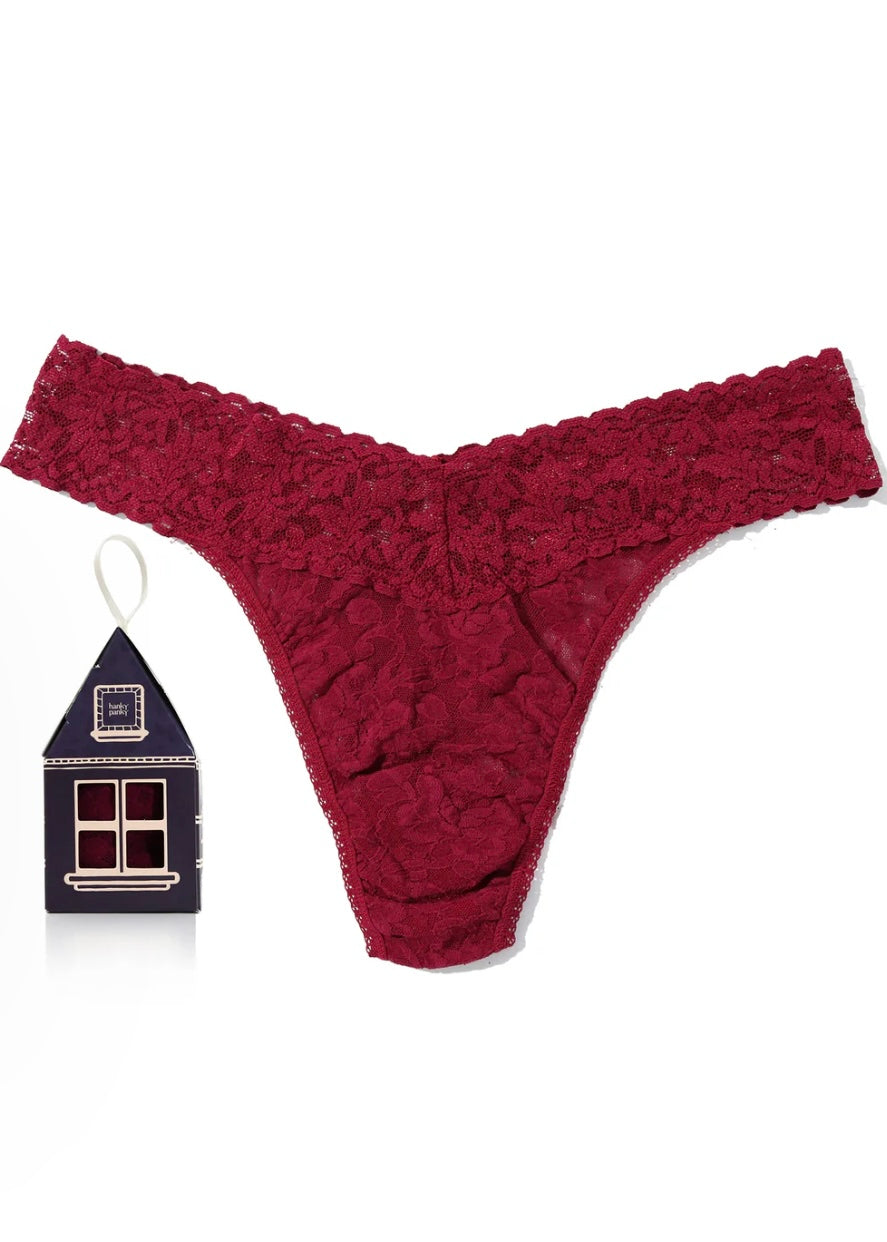 Signature Lace® Gingerbread House Pack Pomegranate