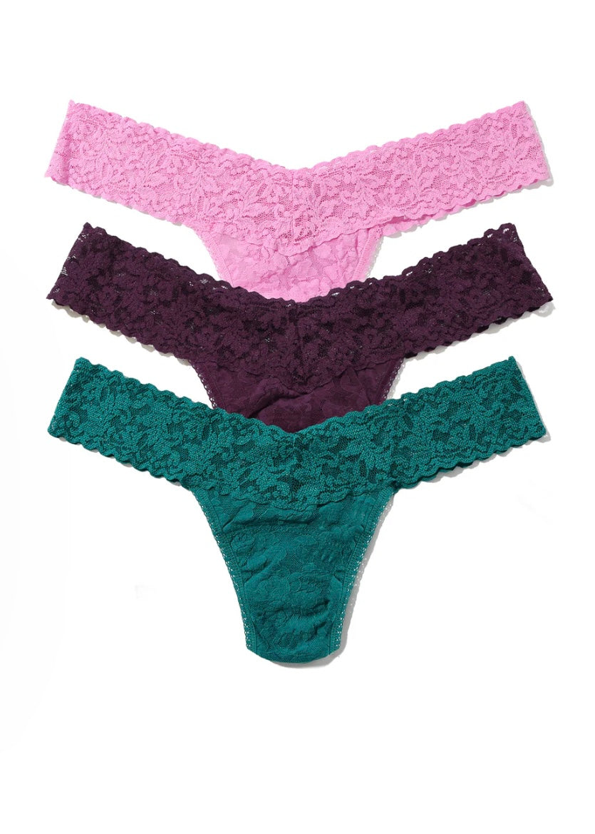 Signature Lace® Thong Holiday 3 Pack Cracker