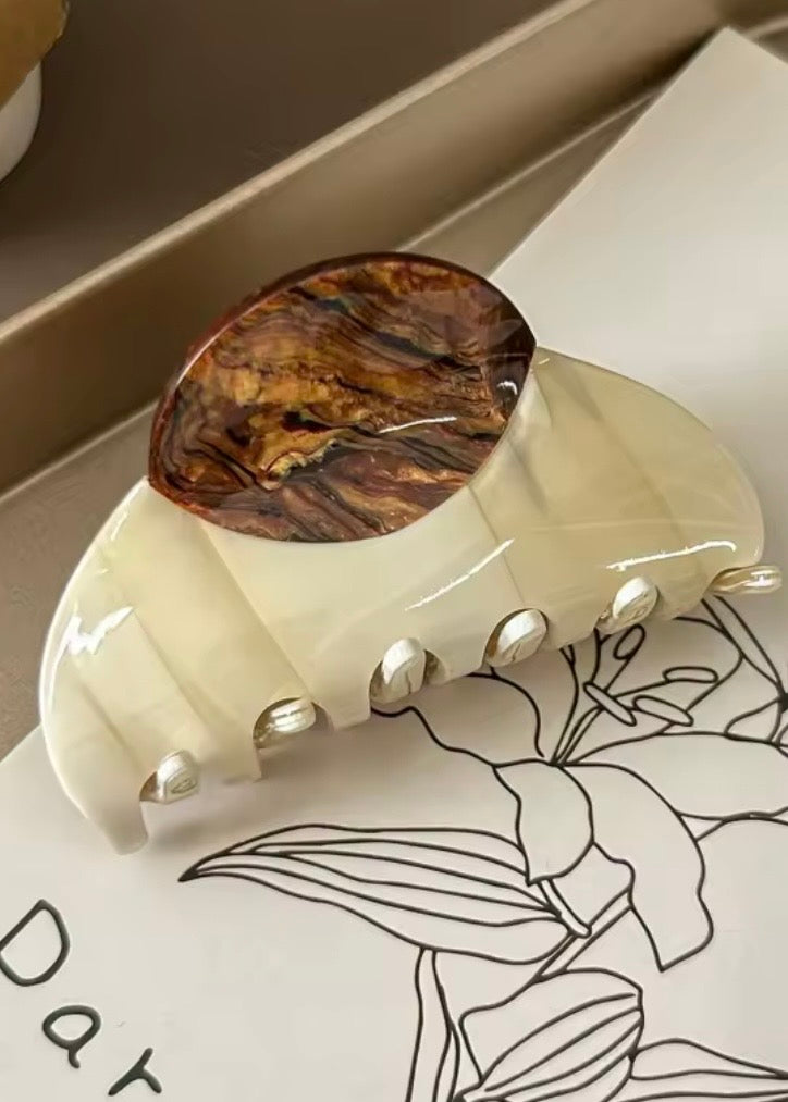 Jolie Medium Hair Clip