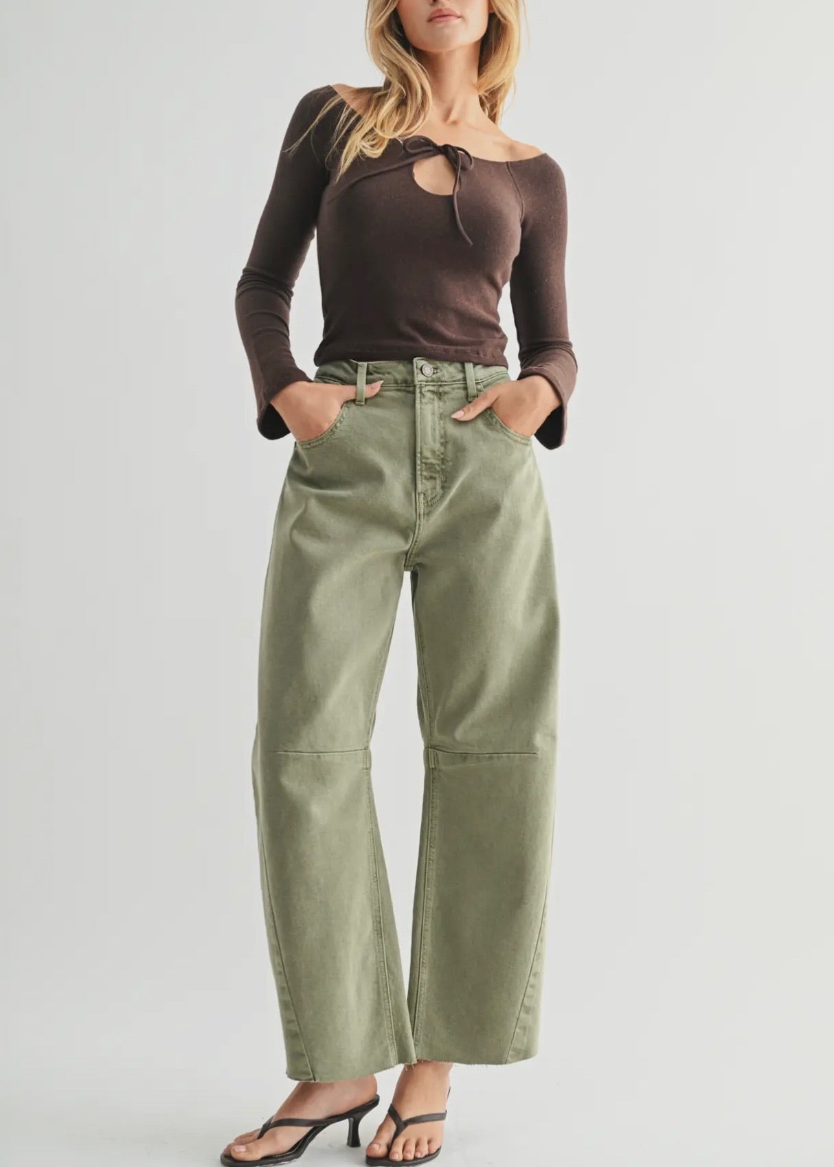 Barrel Jean w/ Seams