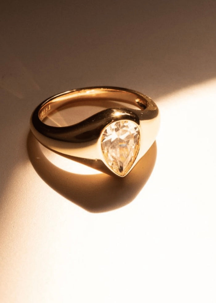 The Poire Bezel Ring