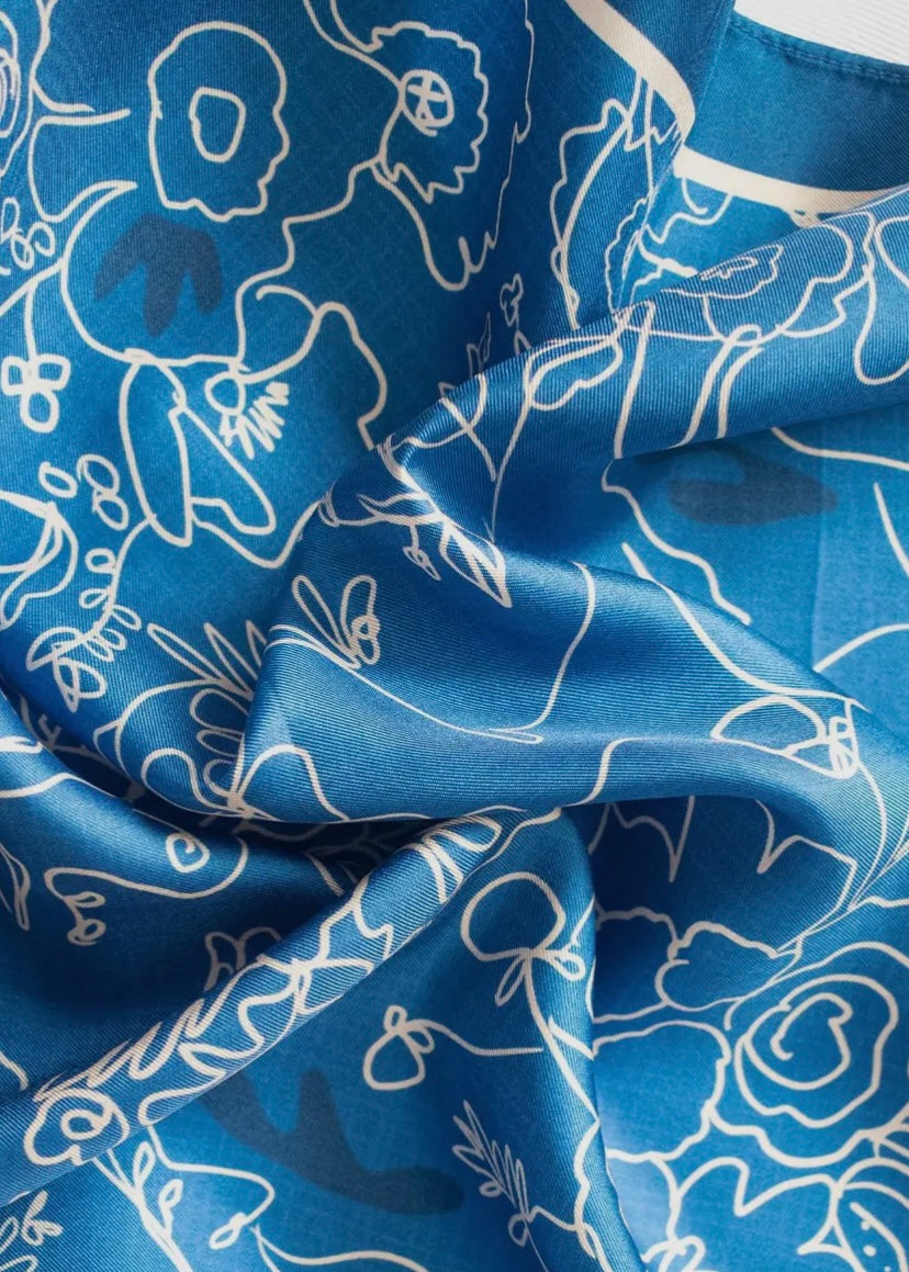 Queen Silk Neckerchief