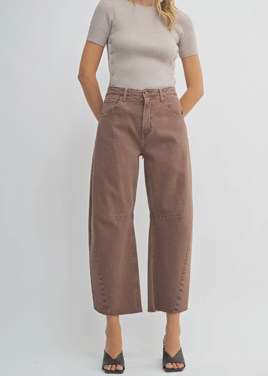 Barrel Jean w/ Seams