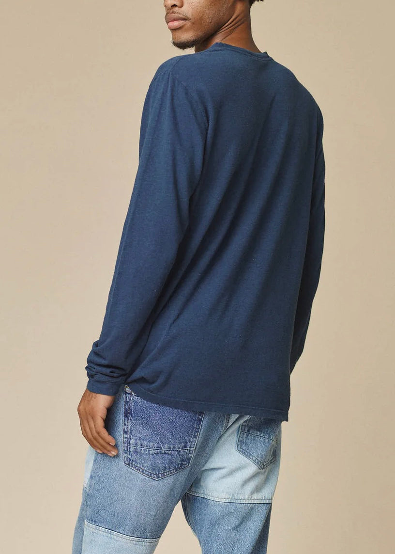 Jung Longsleeve Tee