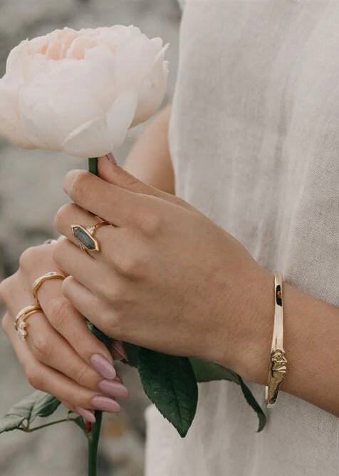 KOKOOMIKISOM (New Moon) Bangle