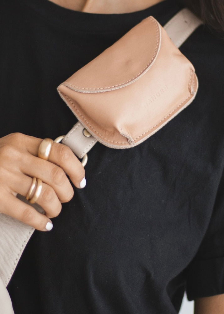 Billie Wallet - Sand + Peach