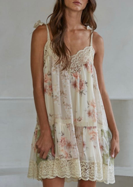 Esmina Floral Lace Dress