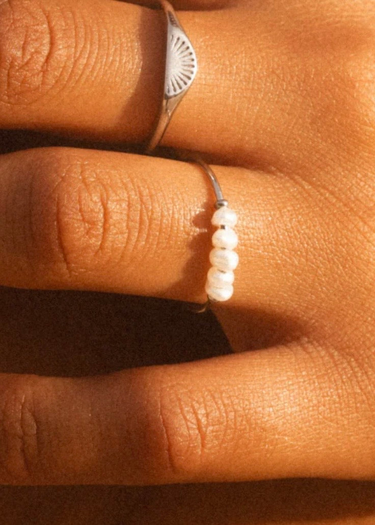 Mini Pearls Ring