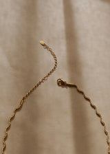 Emmy Wavy Choker Necklace