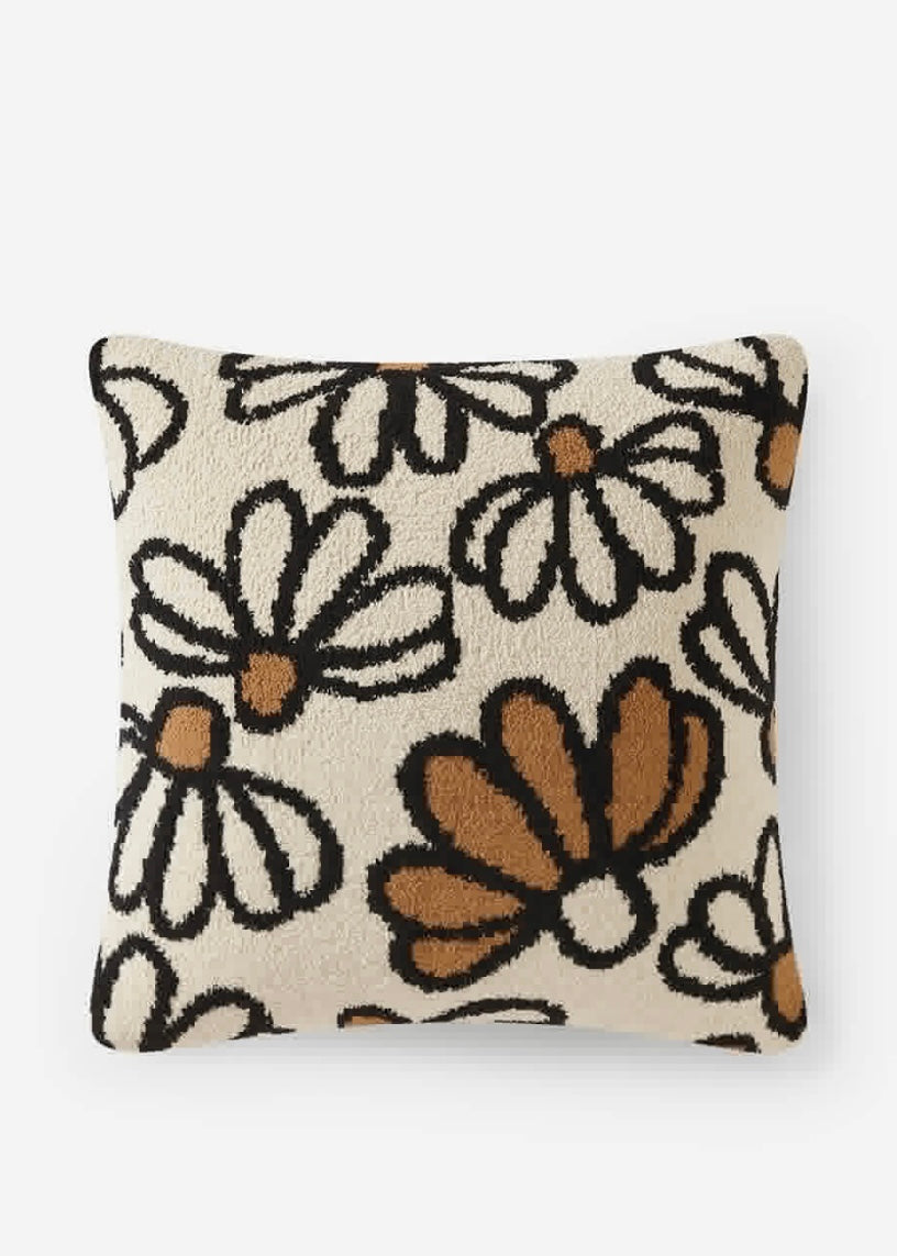 Daisy Throw Pillow