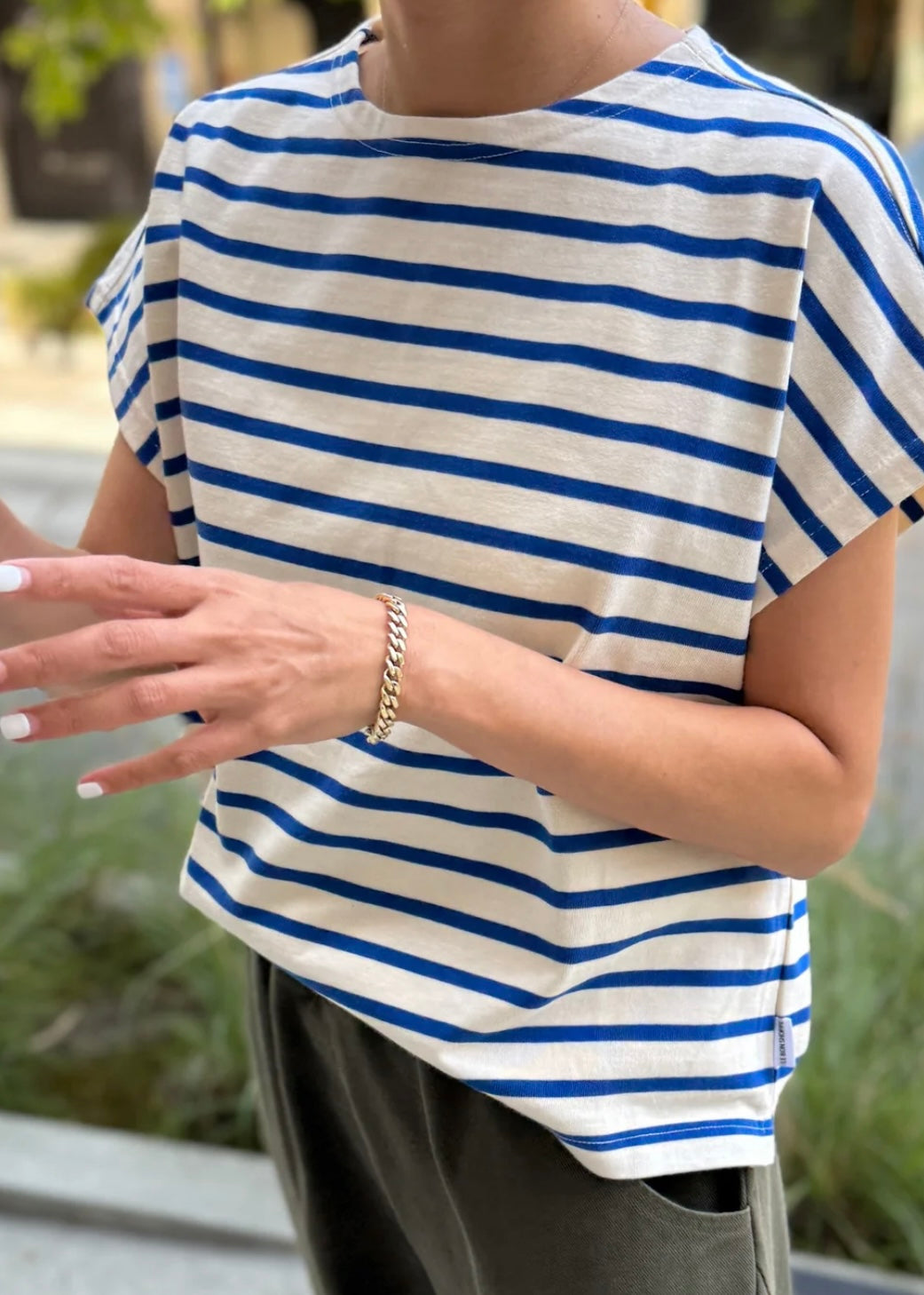 Manon Tee
