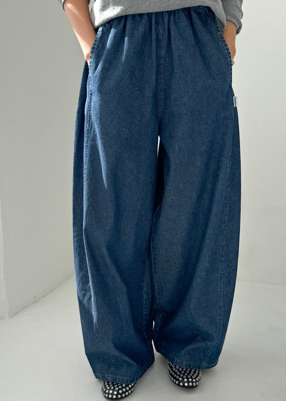 Parachute Pants – Red Ribbon