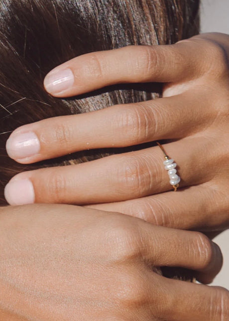 Mini Pearls Ring