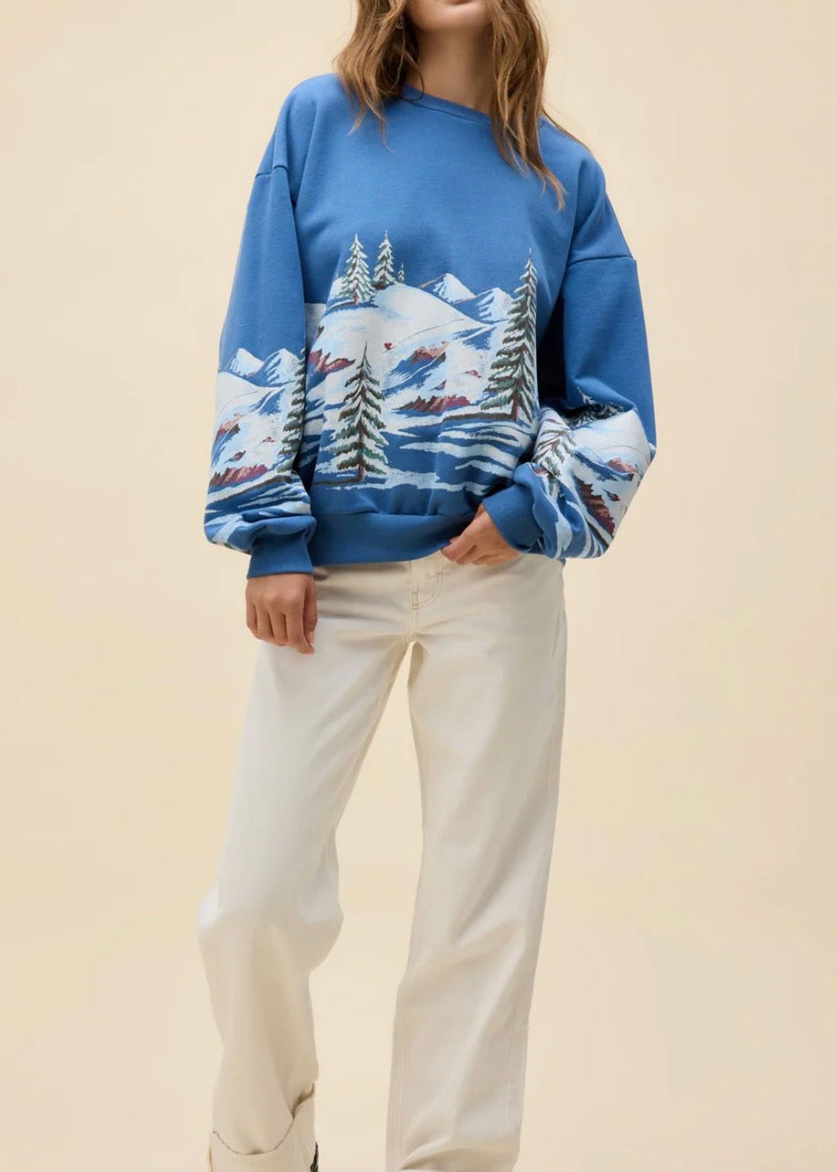 Alpine Ski Scene Oversized Crewneck