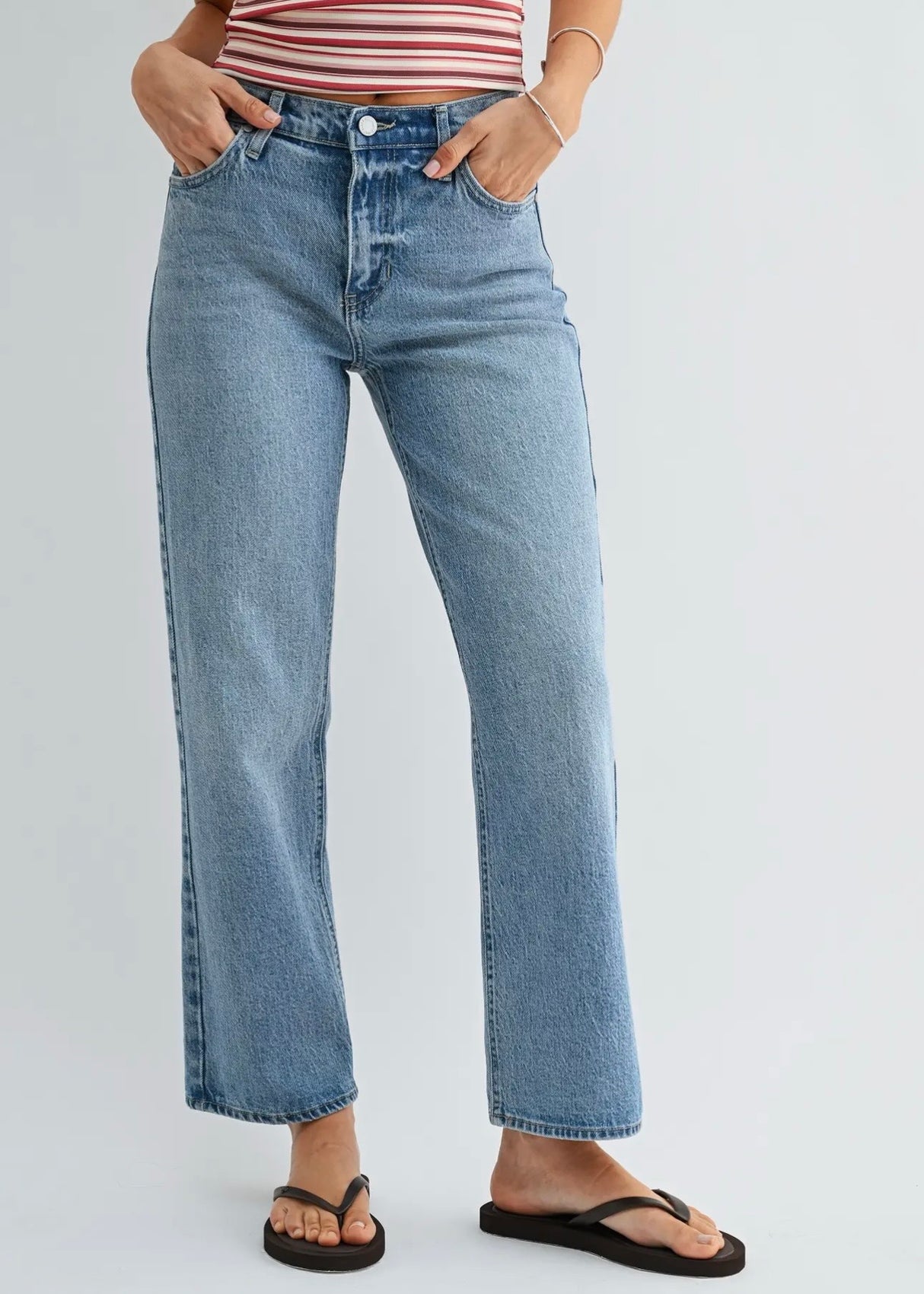 Classic Straight Leg Light