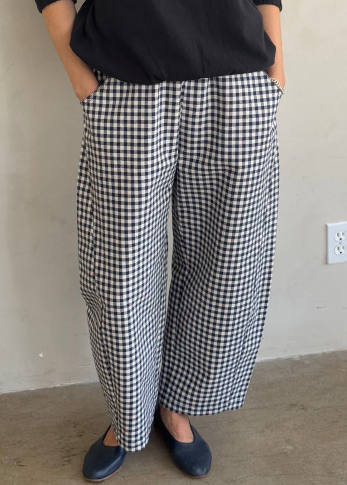 Arc Pants Regular – Red Ribbon