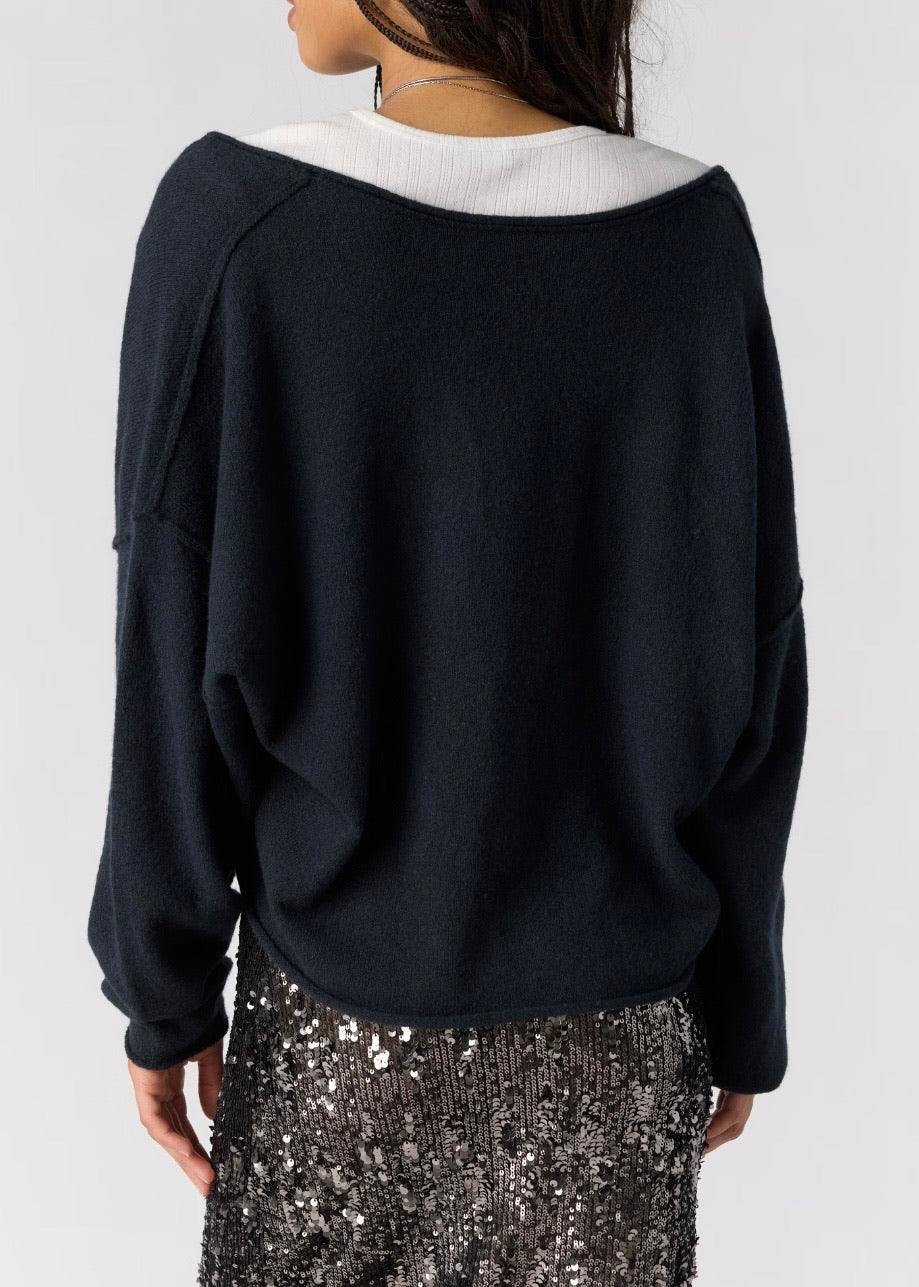 See Me V-Neck Knit Pullover