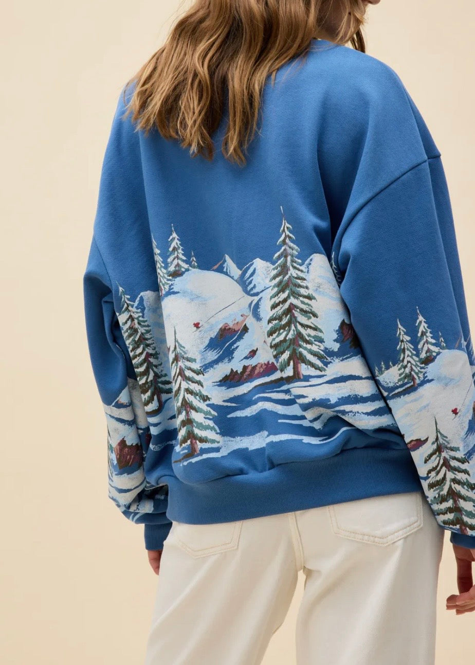 Alpine Ski Scene Oversized Crewneck