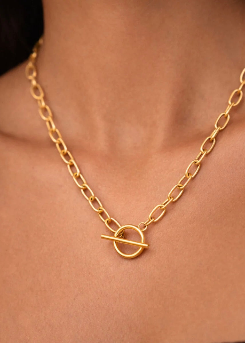 Paperclip Toggle Choker
