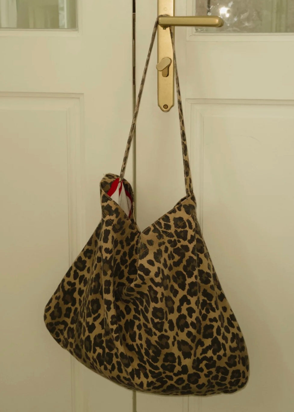 Pre-Order Happy Carry Bag – Red Ribbon