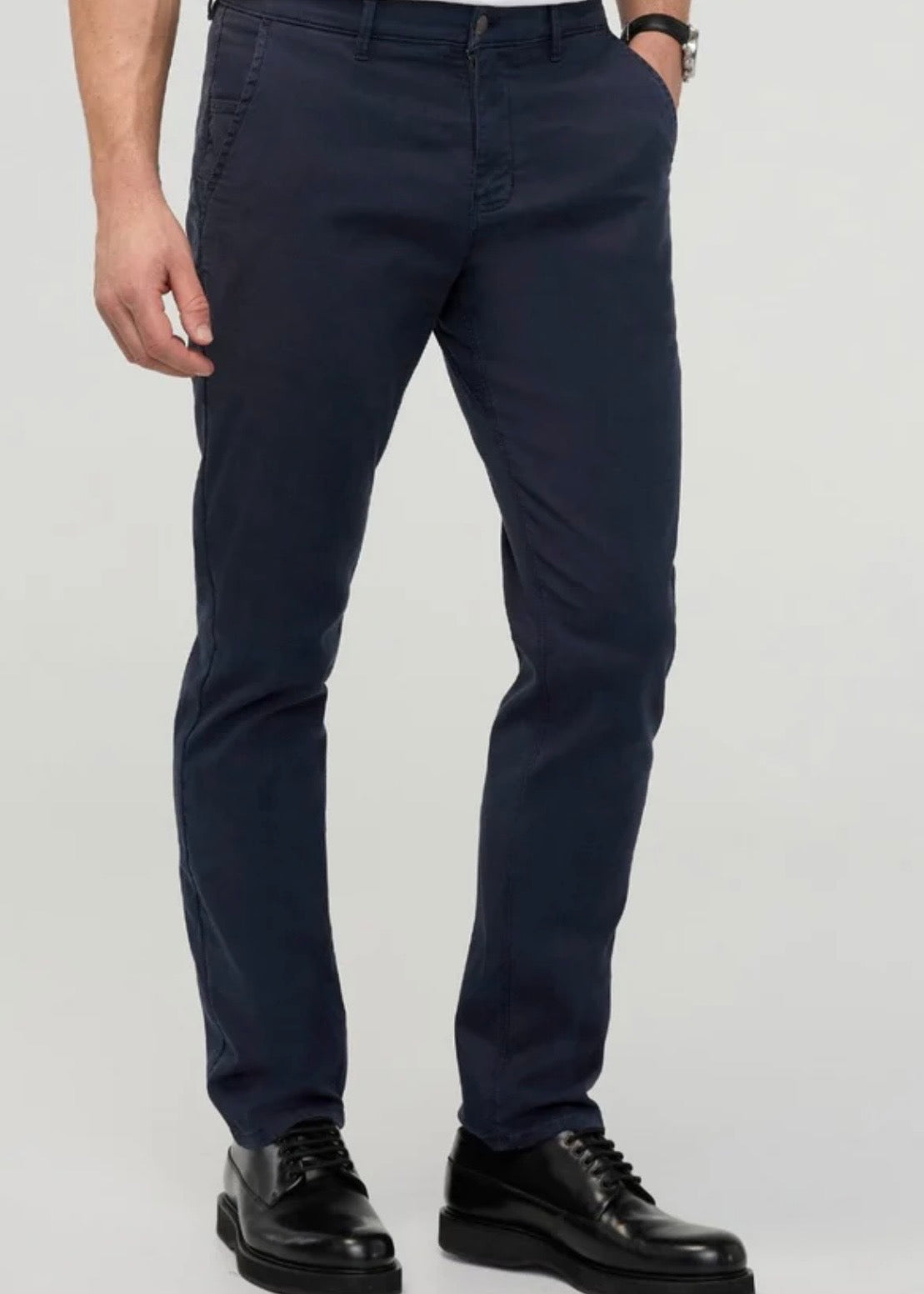 Live Lite Athletic Taper Chino