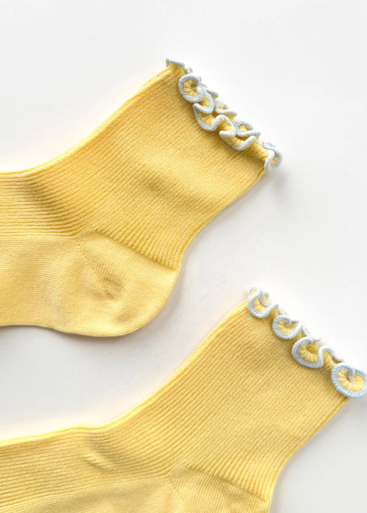The Petite Ruffled Modal Sock